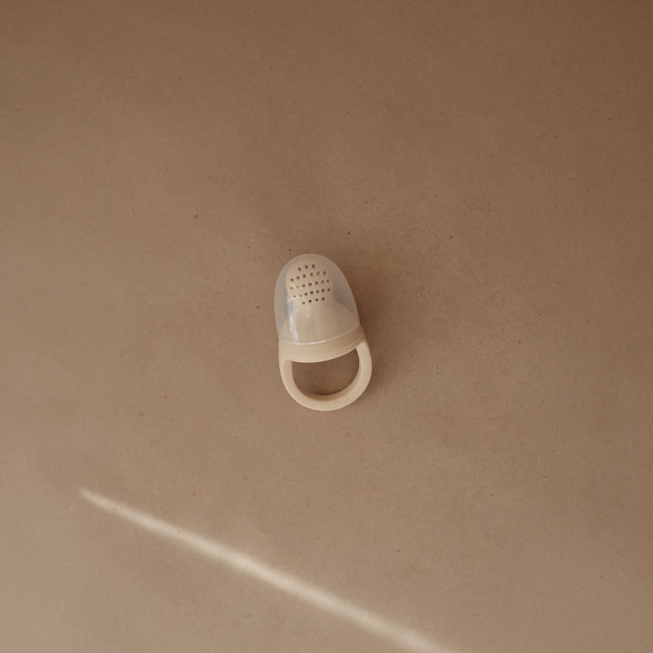 Mushie Silicone Fresh Food Feeder